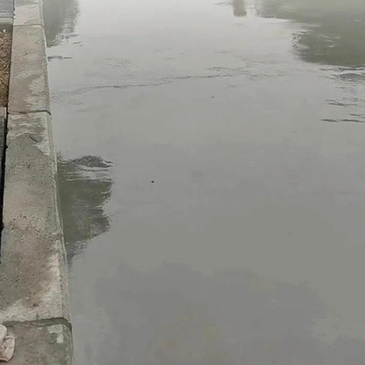 El suelo de cemento auto nivelado impermeable pintura exterior de pavimento es fácil de aplicar