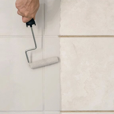 Pintura a base de agua versátil para piscinas interiores y estanques de peces